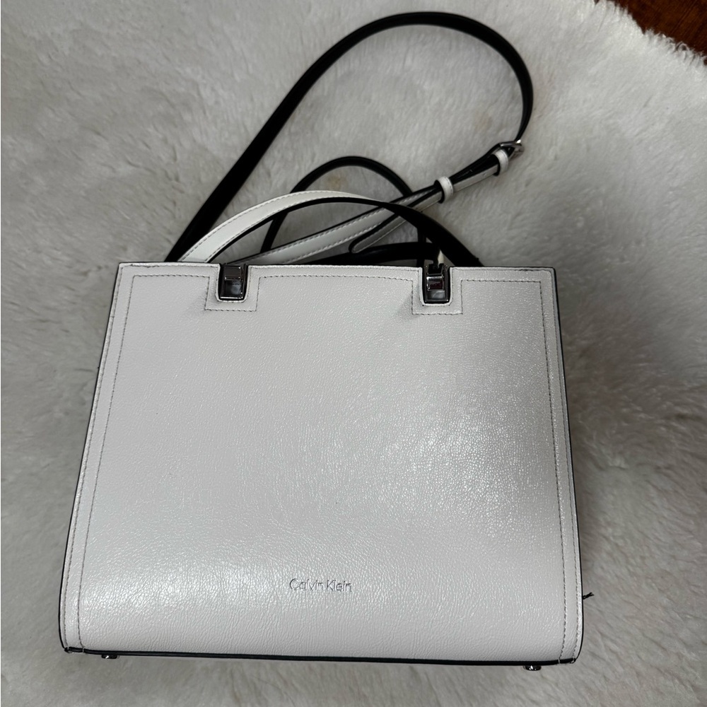 Calvin Klein White Shoulder Bag
